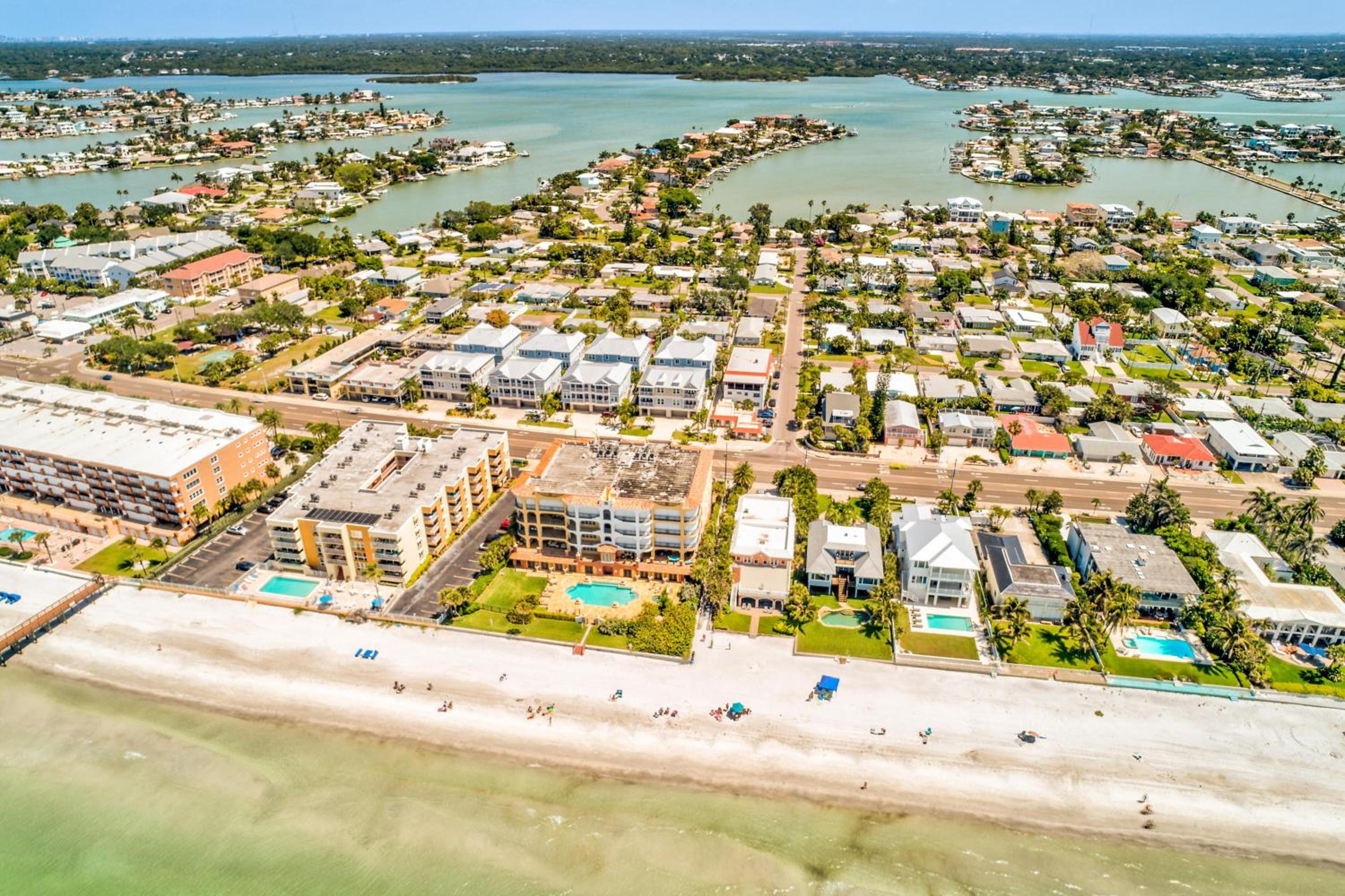 Redington Townhouse 16303 - Pelican Paradise view 4