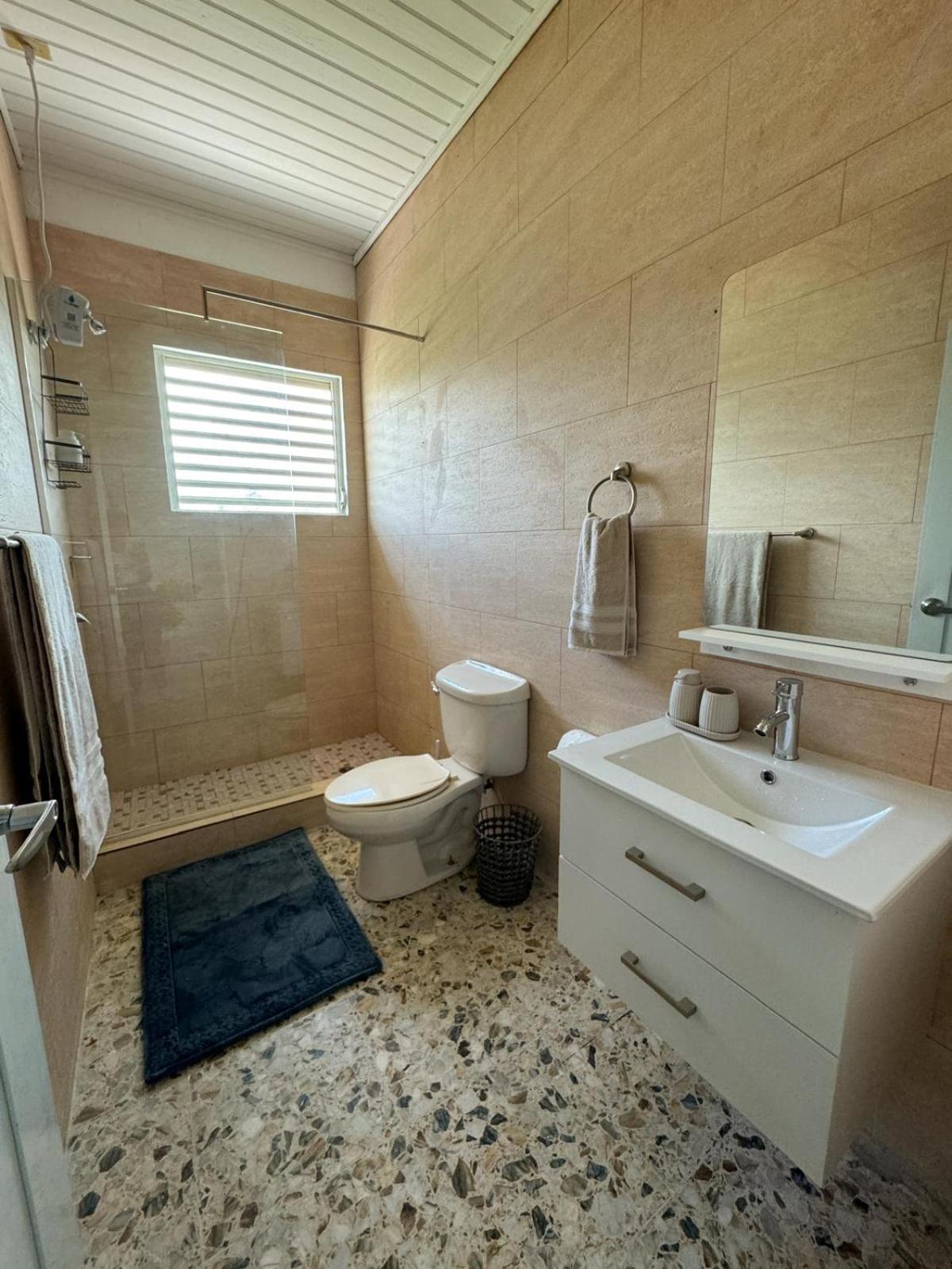 Blue Lagoon Apartment
