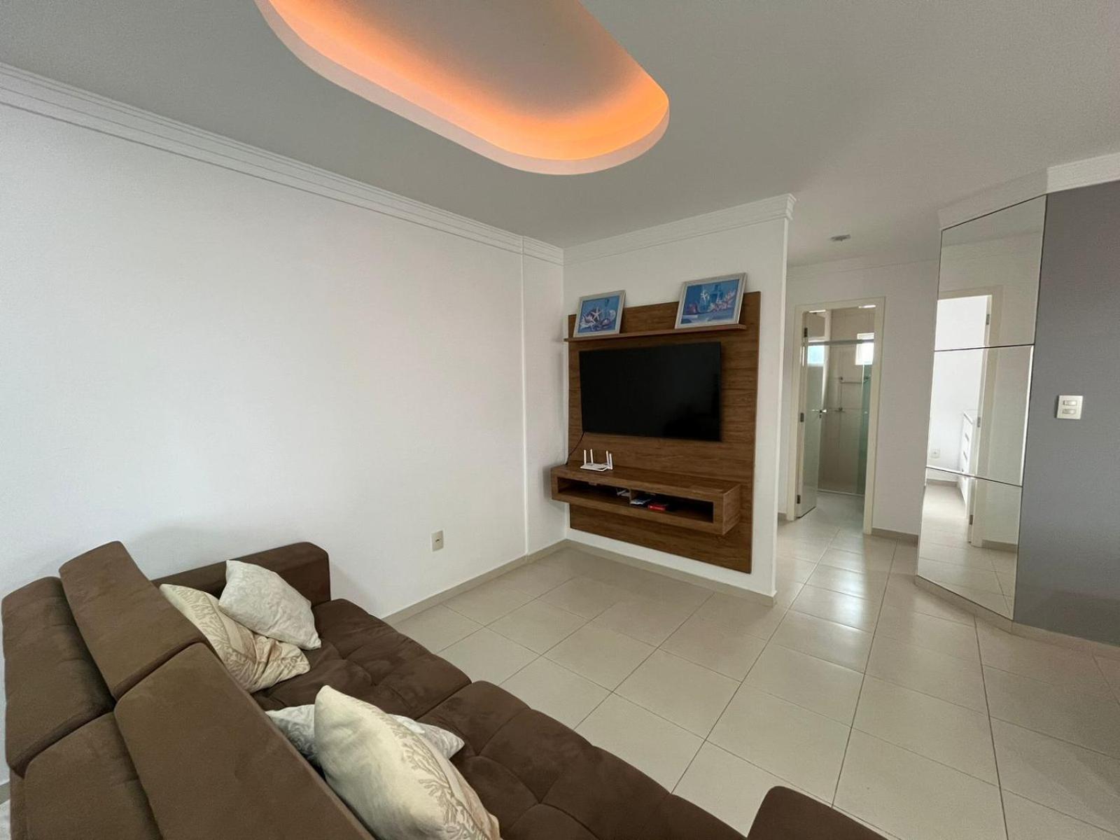 Cód 78 - Belo apartamento à 80m do mar
