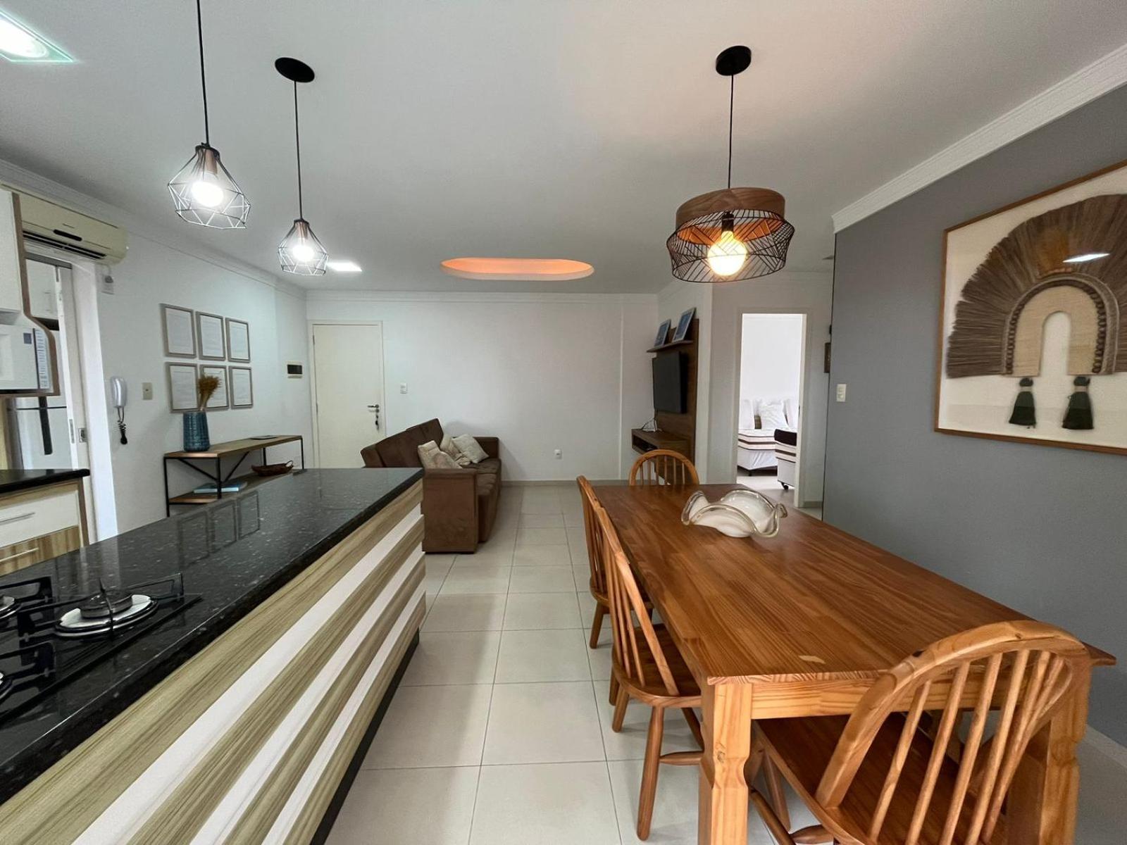 Cód 78 - Belo apartamento à 80m do mar