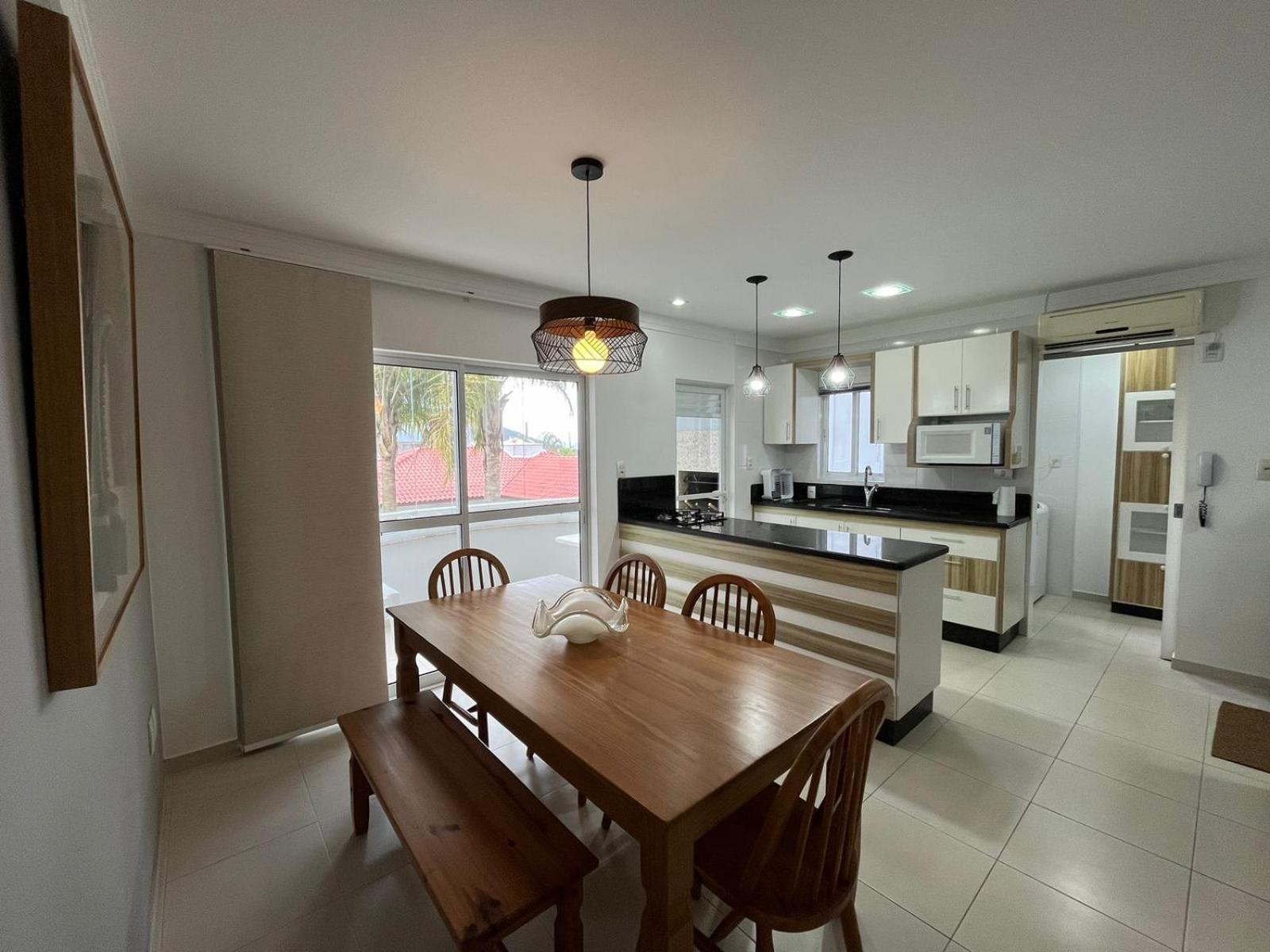 Cód 78 - Belo apartamento à 80m do mar