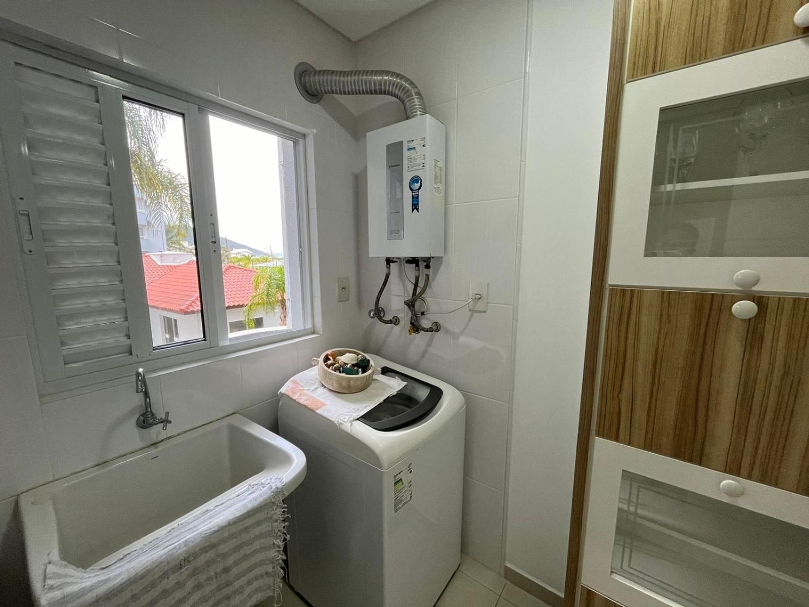 Cód 78 - Belo apartamento à 80m do mar