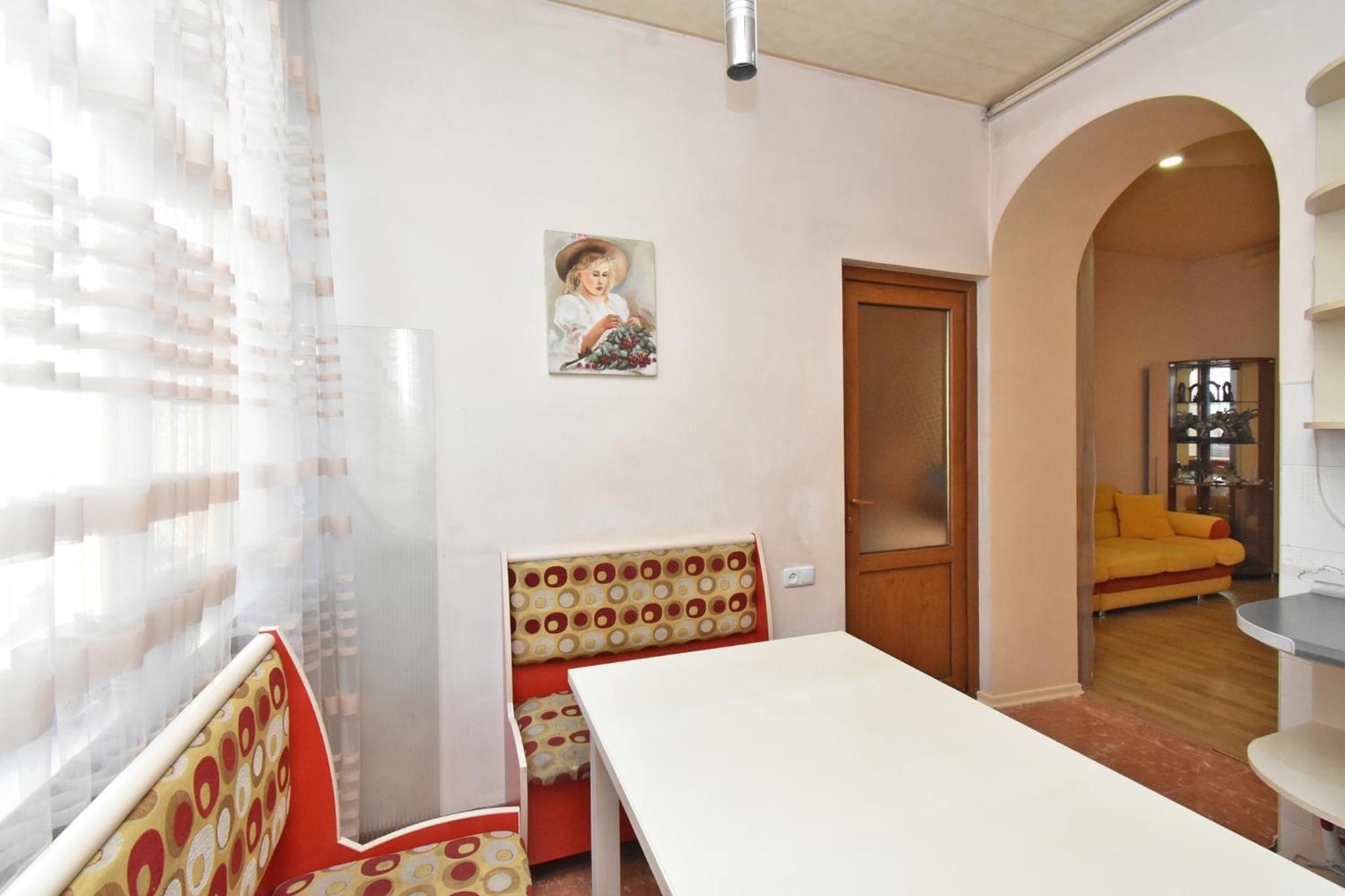 H D Guest House
