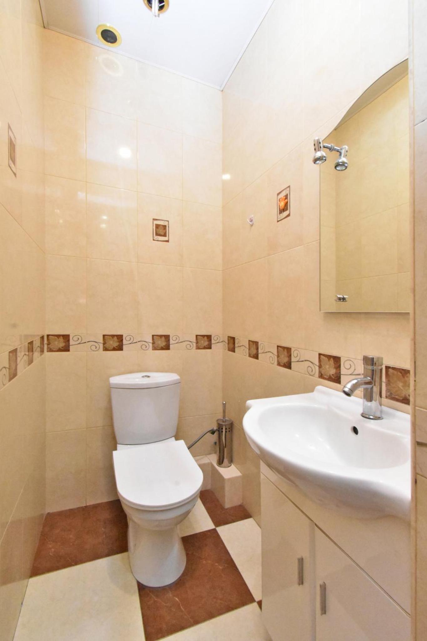 H D Guest House