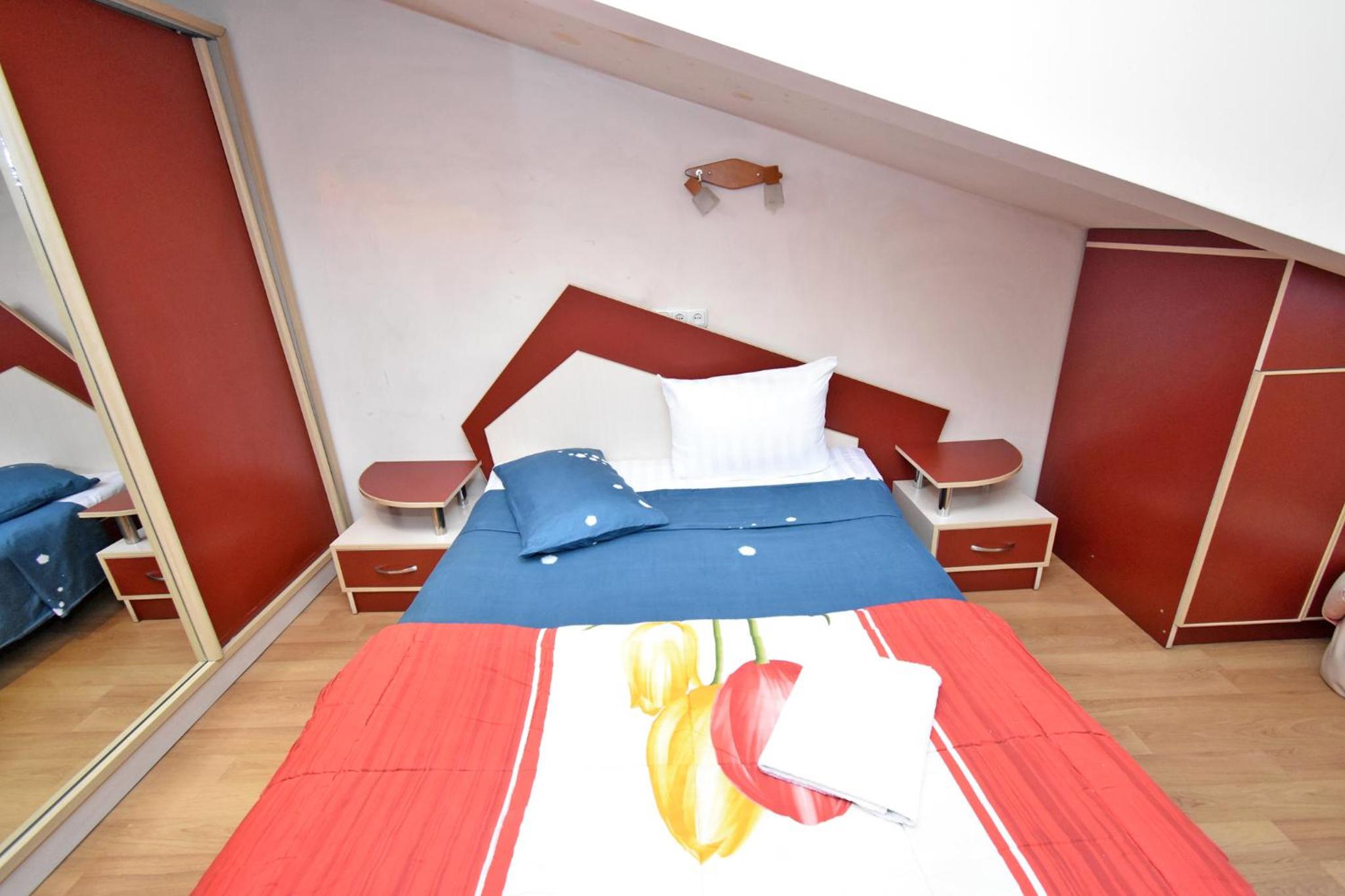 H D Guest House