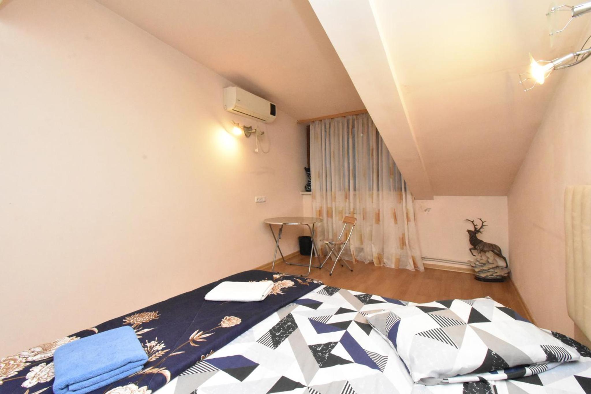 H D Guest House