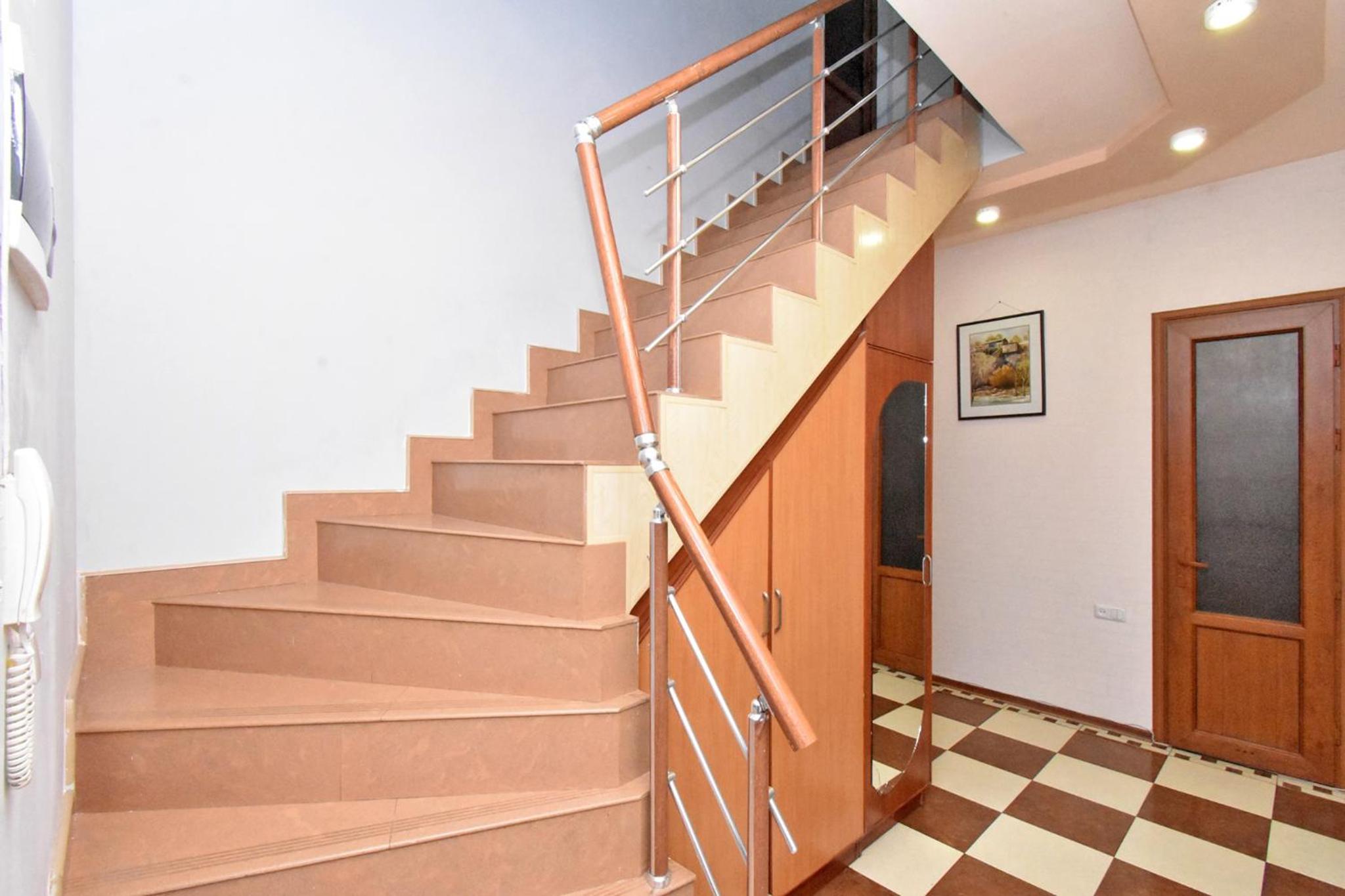 H D Guest House