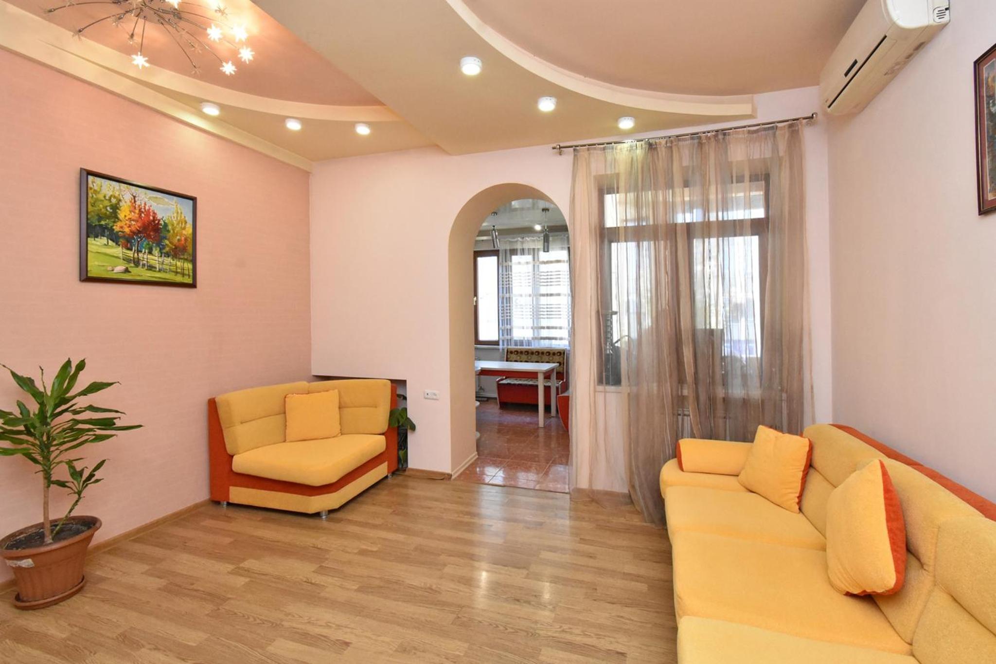 H D Guest House