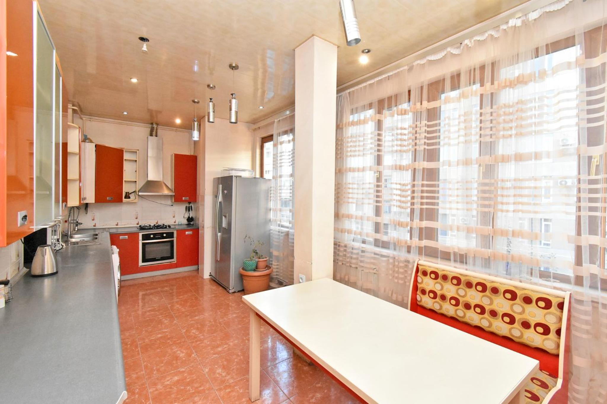H D Guest House