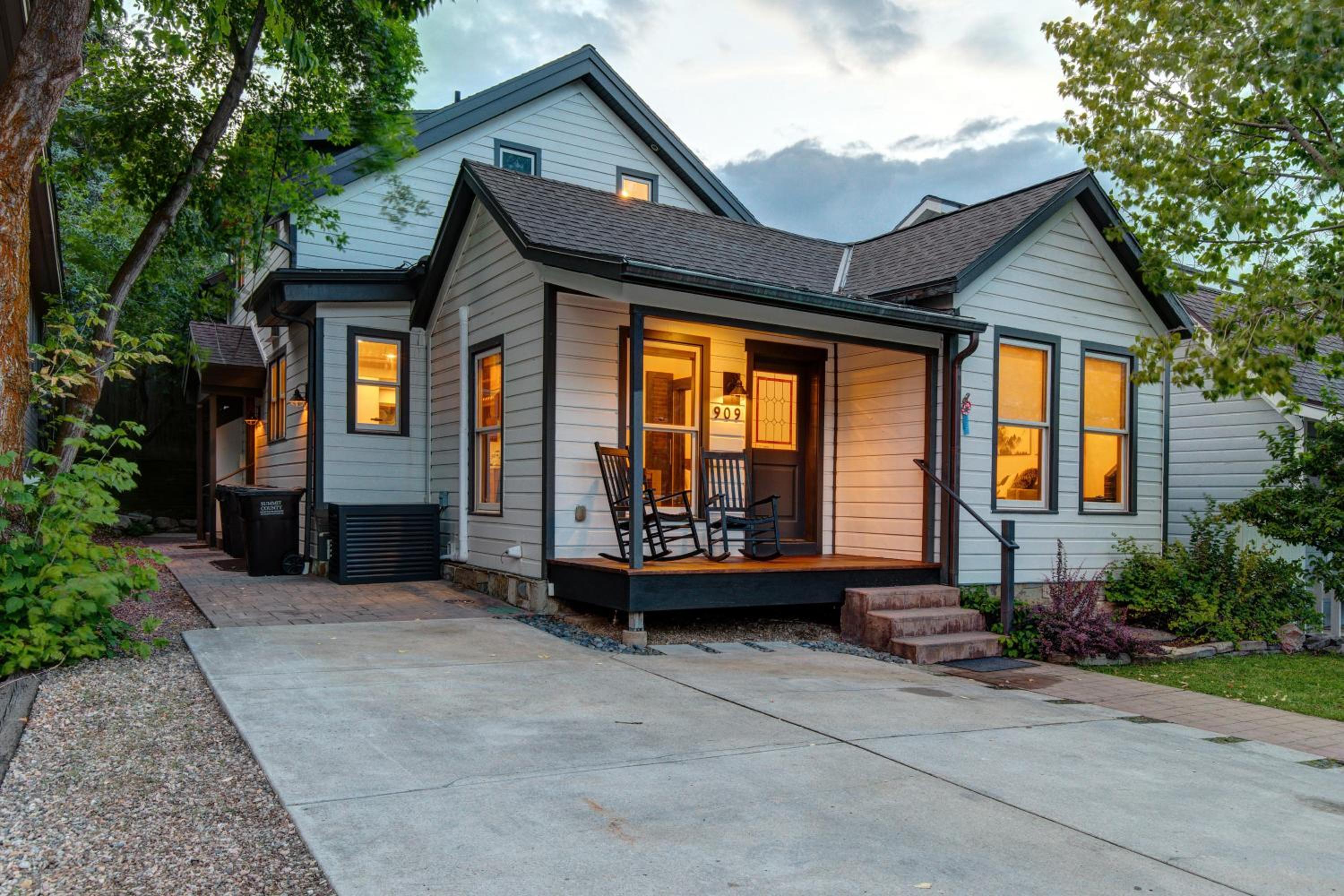 909 Snowy Cottage by SkyRun Park City view 3