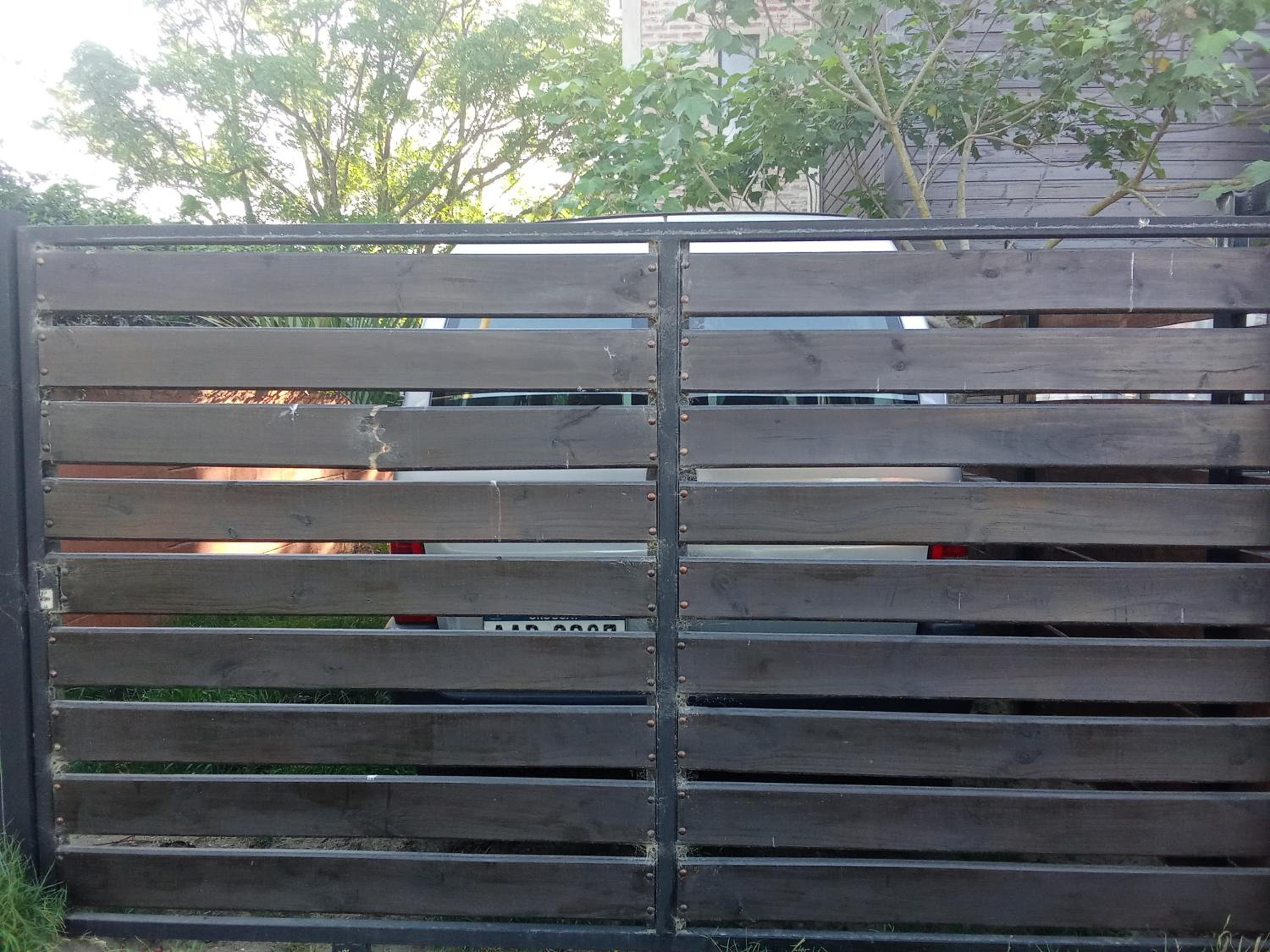 Casa a estrenar en Atlántida!!