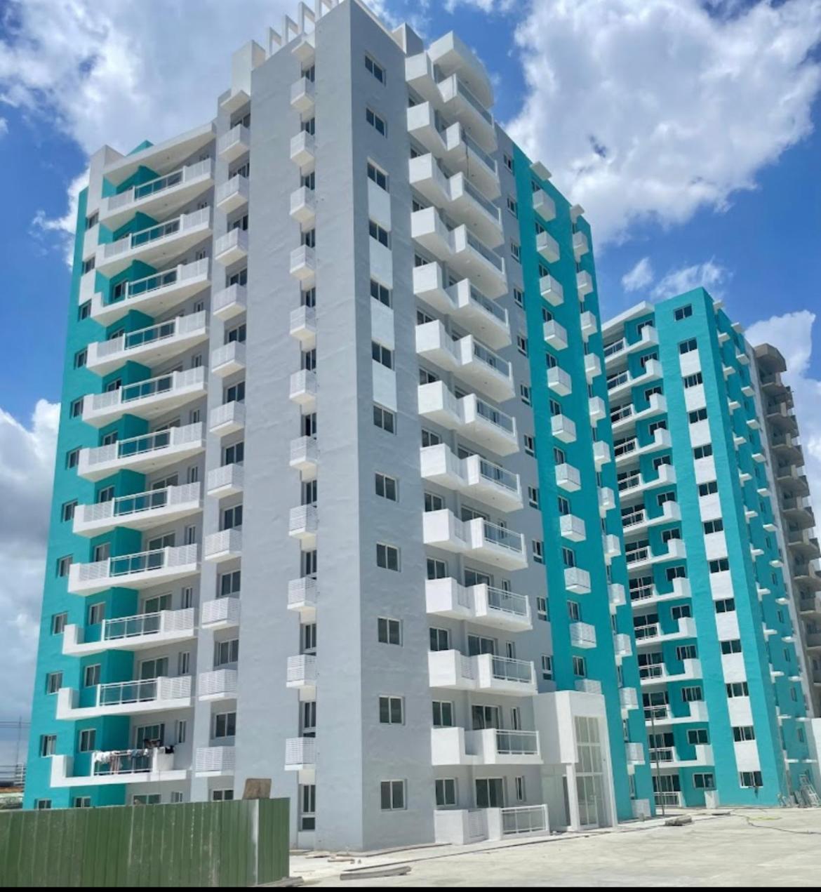 Apartamento ejecutivo con Piscina cerca de embajada Americana