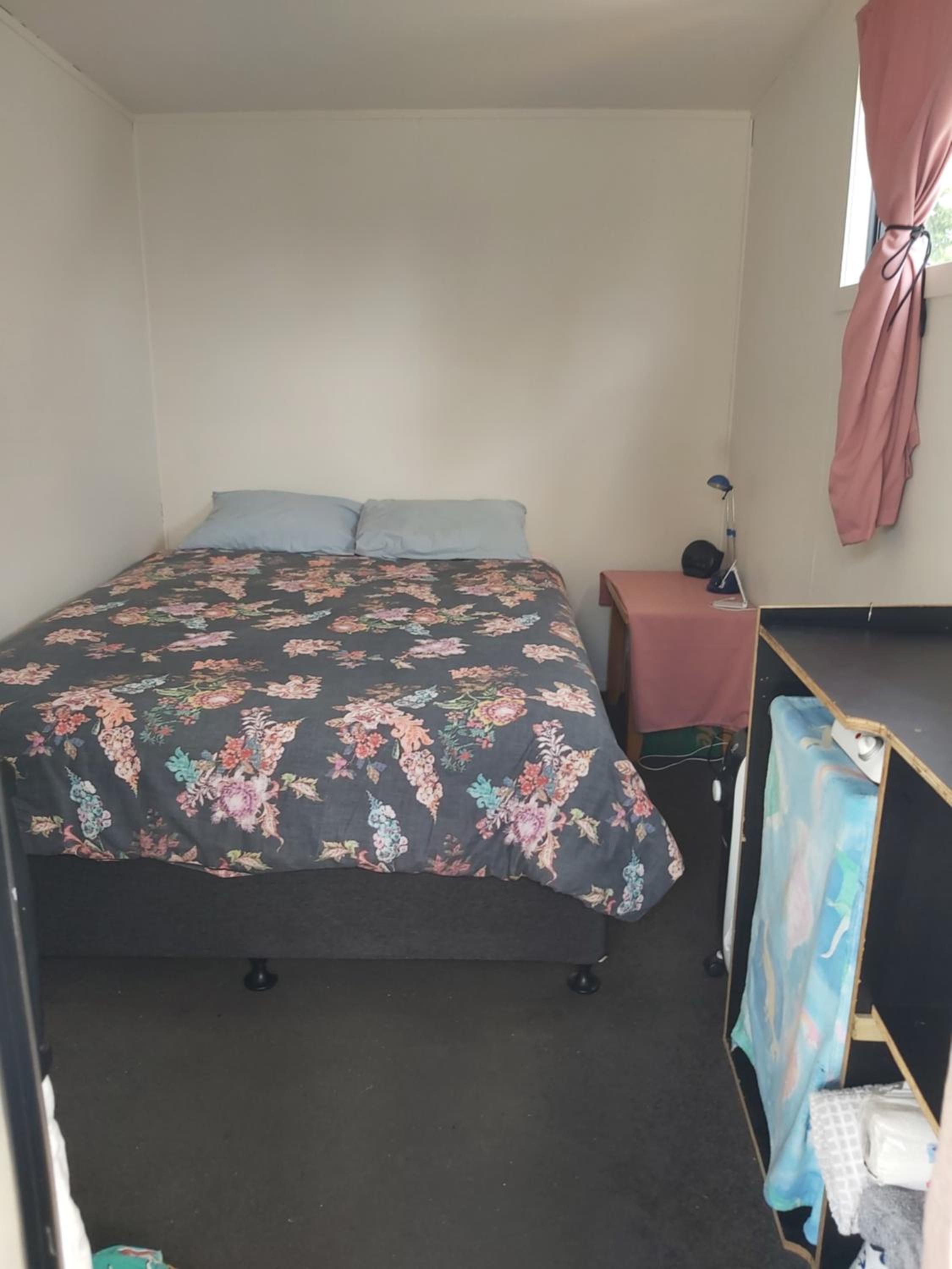 Dog Friendly, Central, sleeps 8 view 4