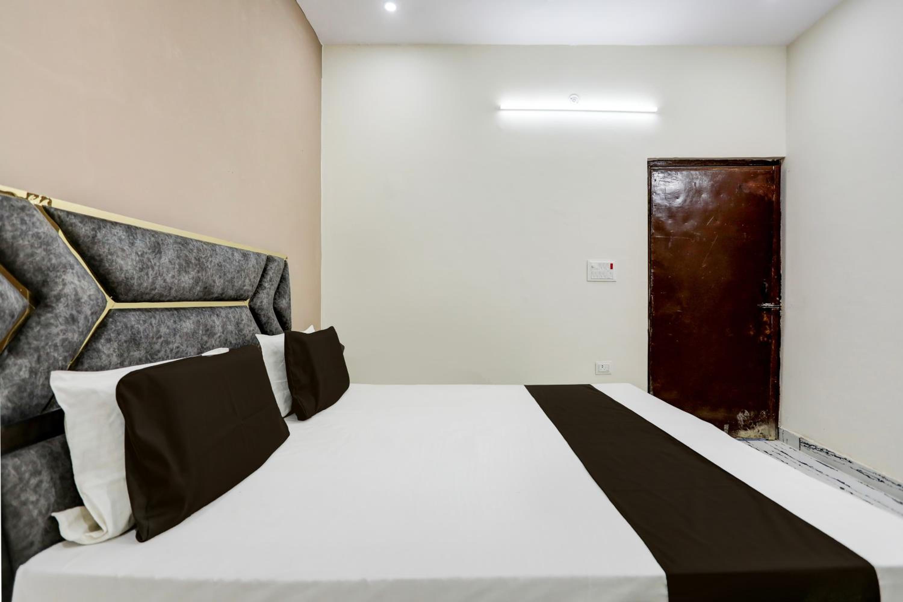 Hotel O The Happy Homestay