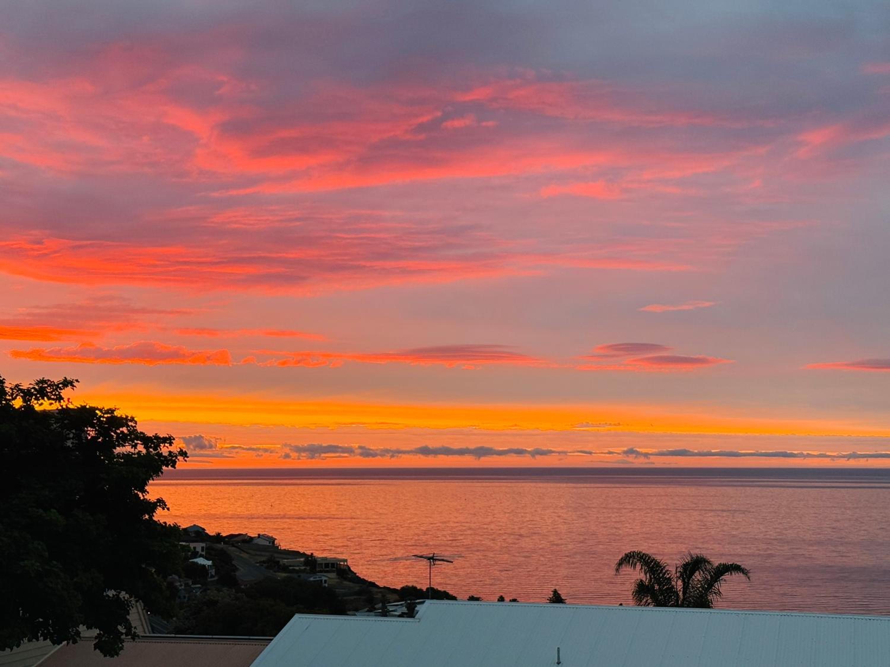 Oceanview Sunset Villa Hallett Cove 3BR 2Bath Large Deck Free Parking