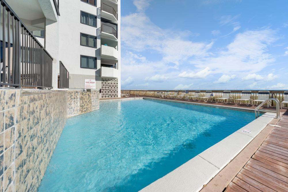 Broadmoor 304 by Youngs Suncoast view 5