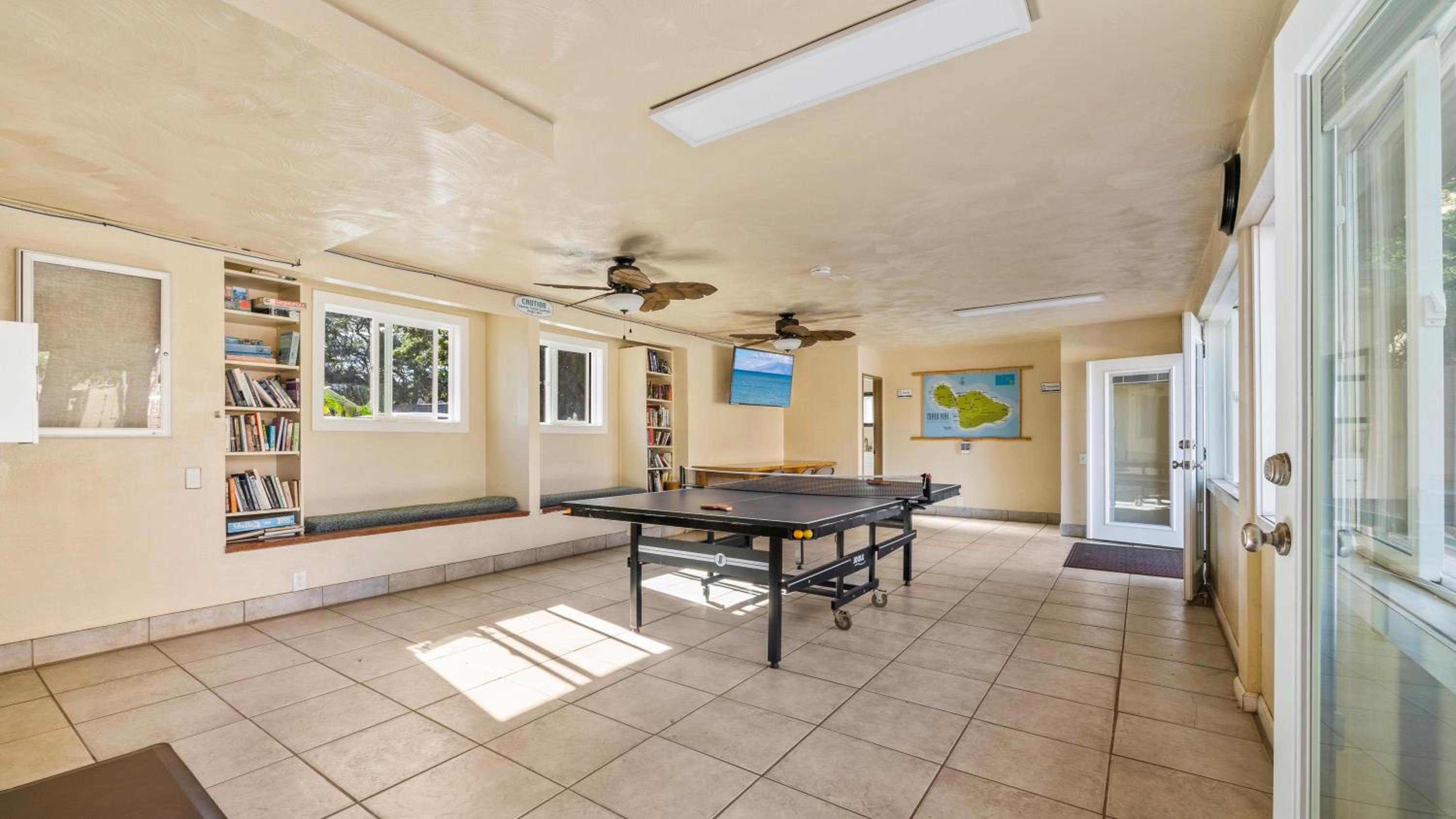 Maui Kai 308 · MK 308 OceanFront Condo w AC Pool