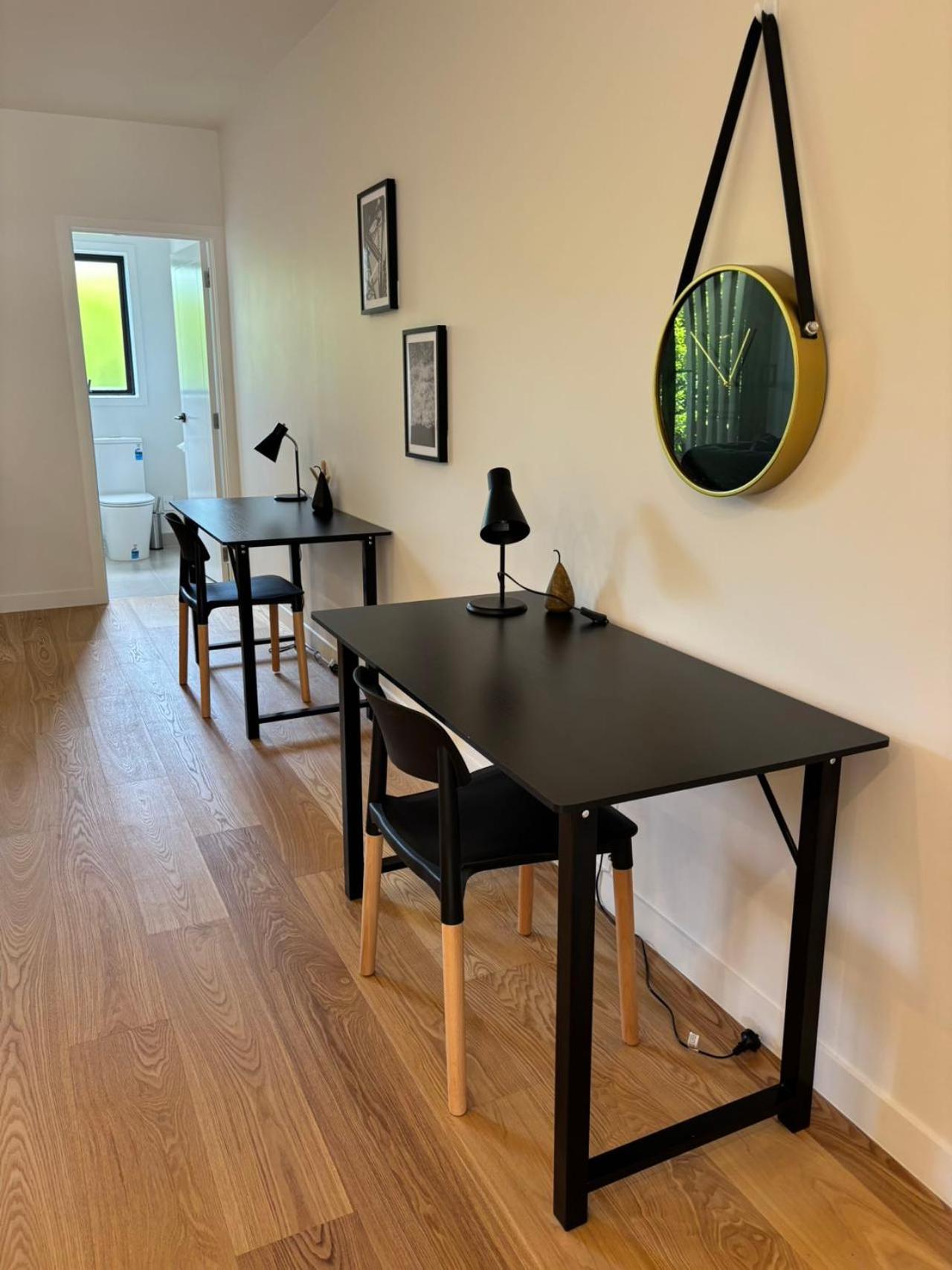 Epsom Tidy House Unit 5 view 4