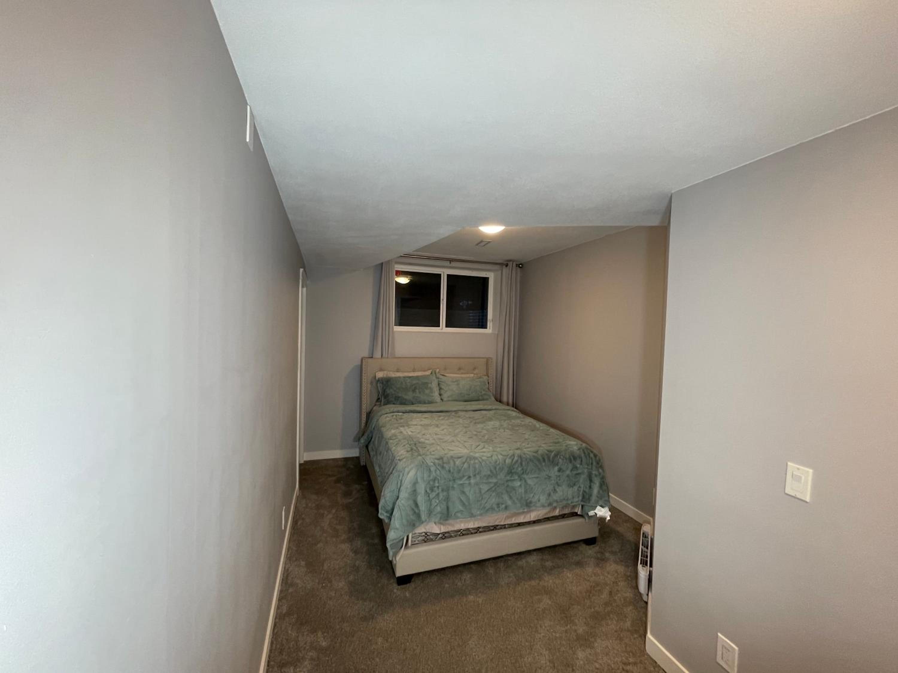 Comfortable and Beautiful Brand-New Suite BSMT-Two Bedroom, Two Washrooms