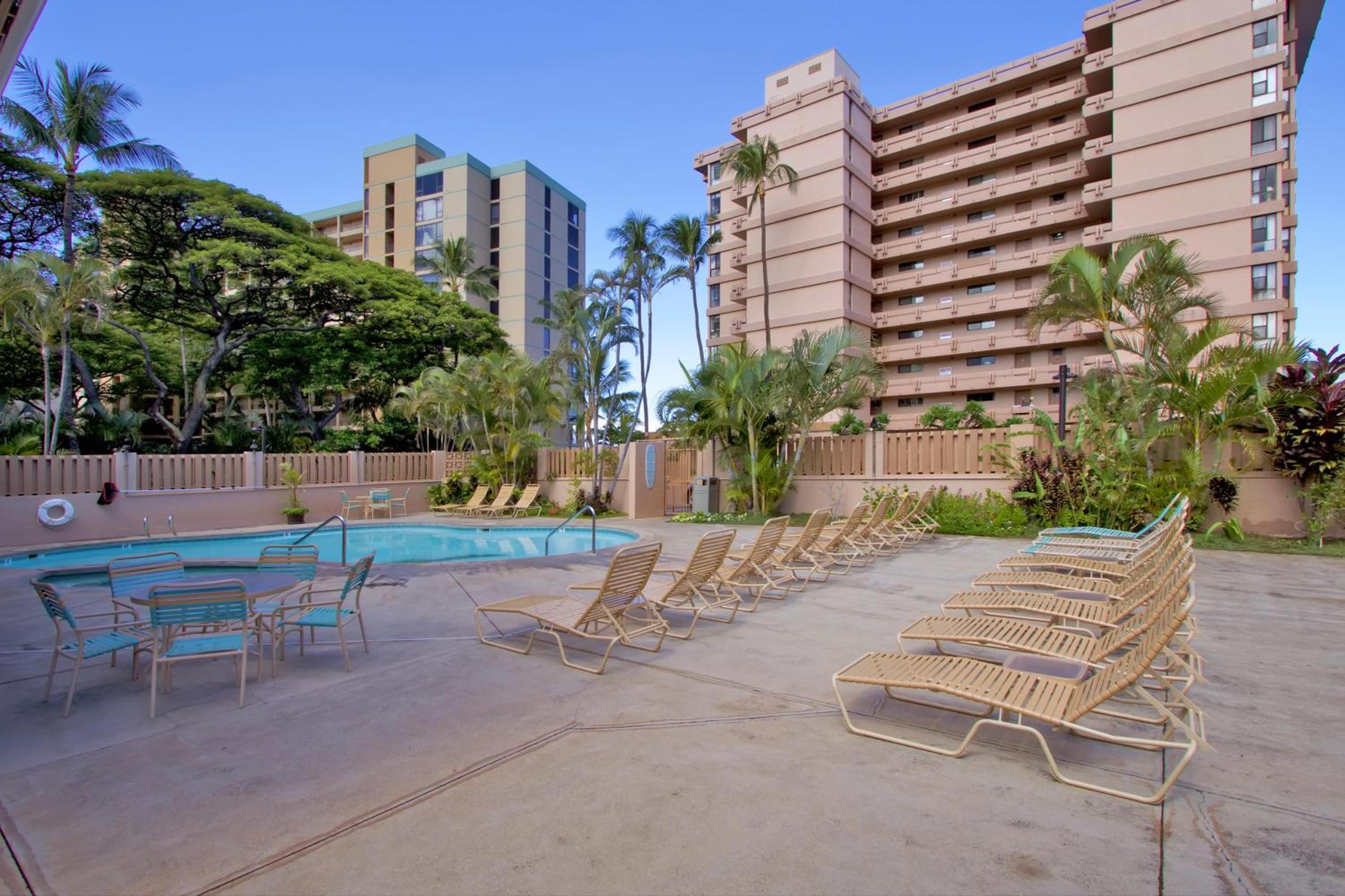 Maui Kai 108 · MK 108 Updated OceanFront 1BD wAC