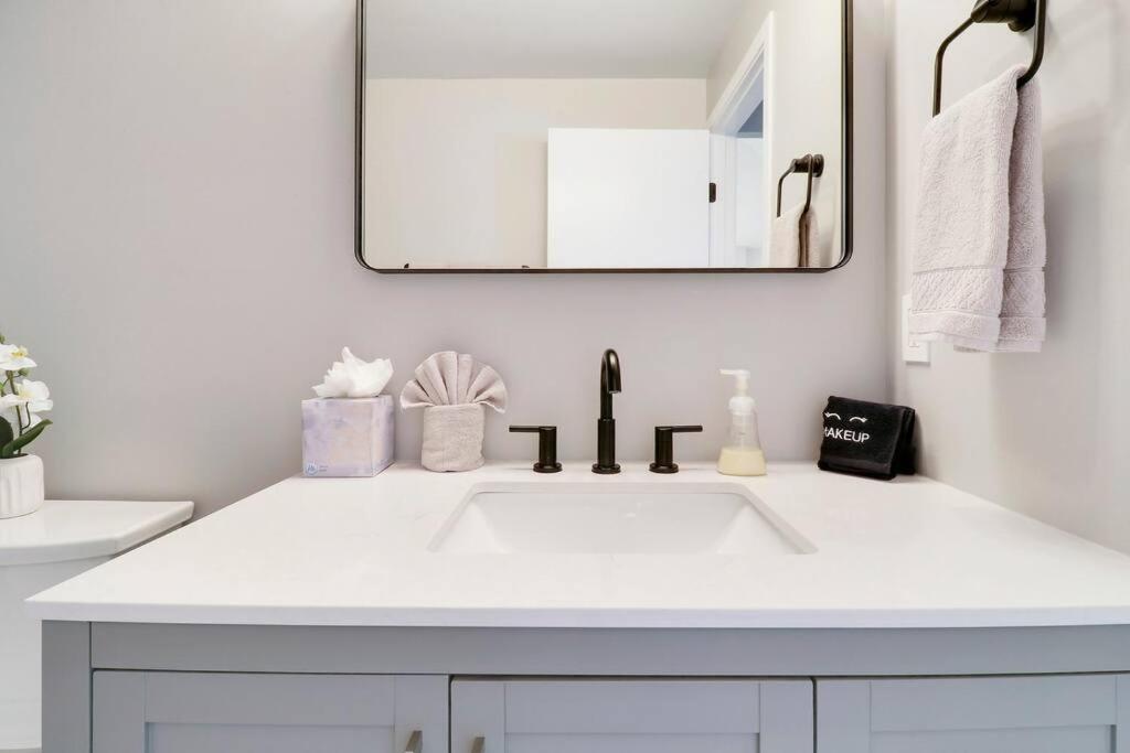 Private Cottage in West Palm Beach Florida - Property Image 25