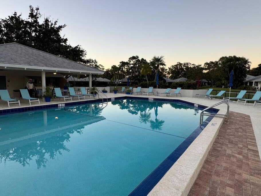 Private Cottage in West Palm Beach Florida - Property Image 29