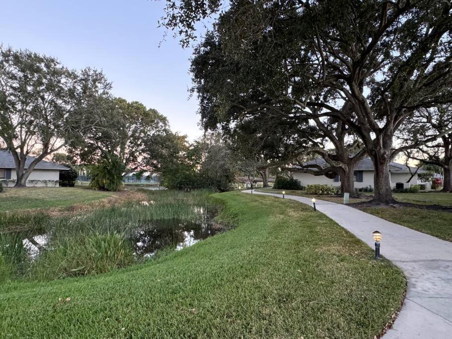 Private Cottage in West Palm Beach Florida - Property Image 11