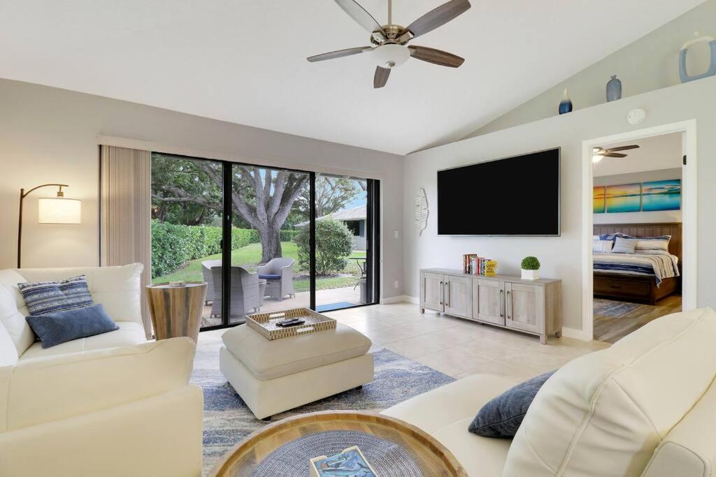 Private Cottage in West Palm Beach Florida - Property Image 14