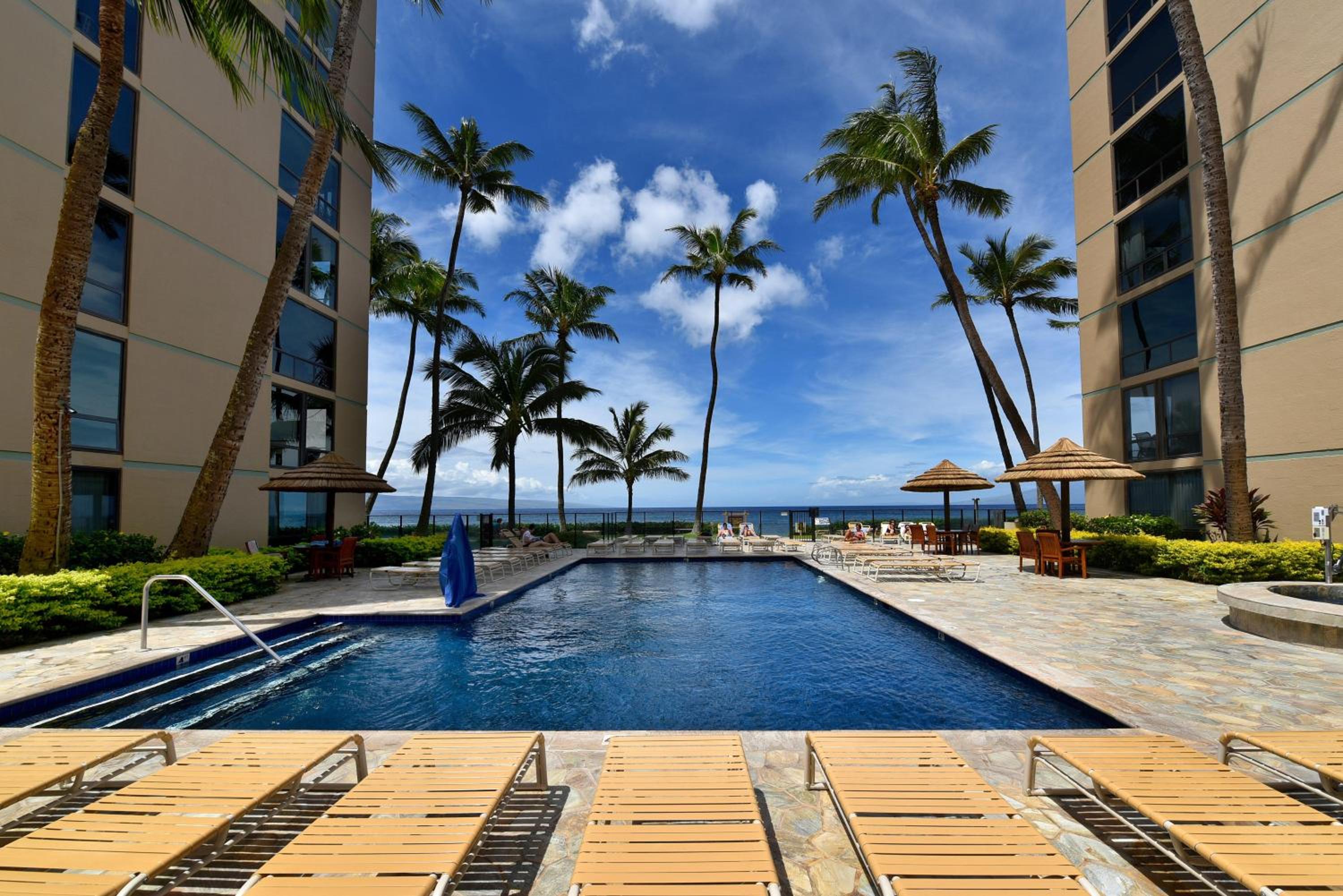 Mahana 1008 · MA 1008 Luxury BeachFront Condo