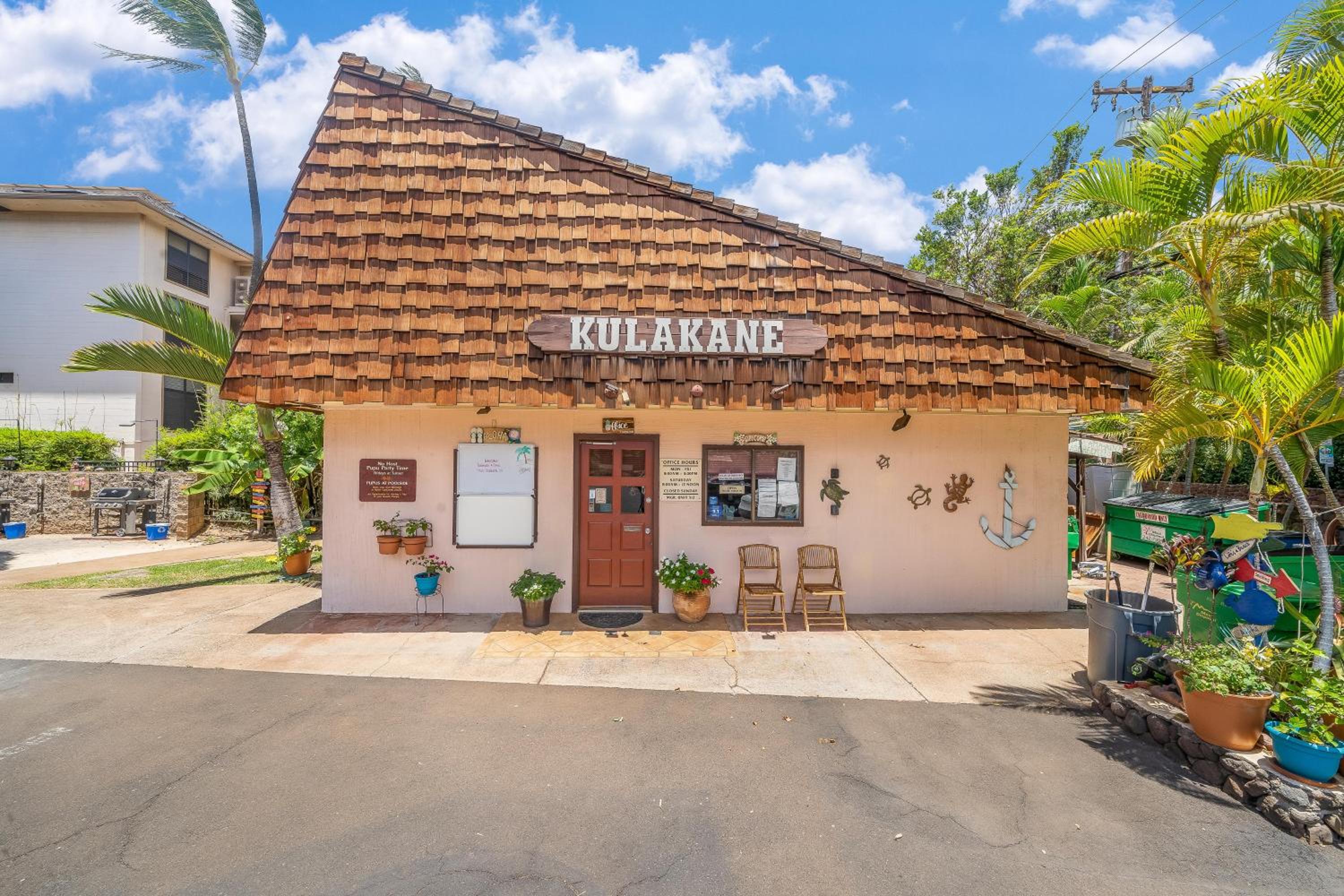Kulakane 105 · KK105 Sunsets Ocean Views Oceanfront in West Maui