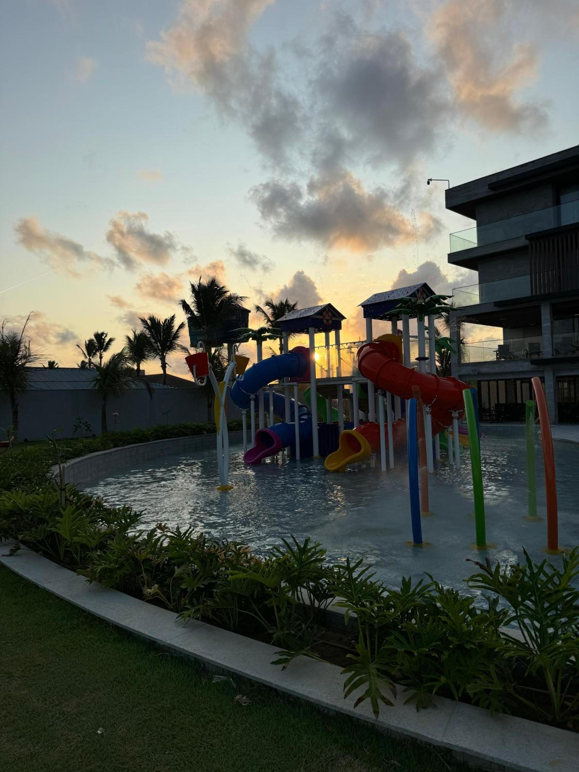 Porto Alto Resorts meu paraíso em porto blocos 02 e 04