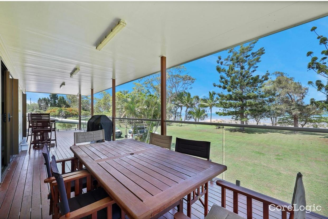 St Helens Beachfront Holiday Home