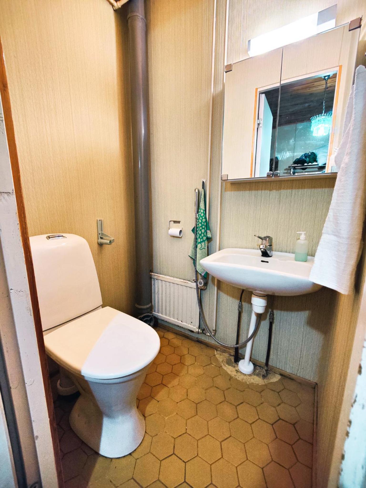 Authentic Countryhouse at the Reindeer Farm view 5