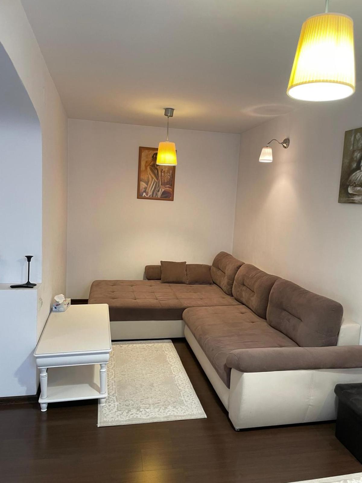 White inn apartment view 5