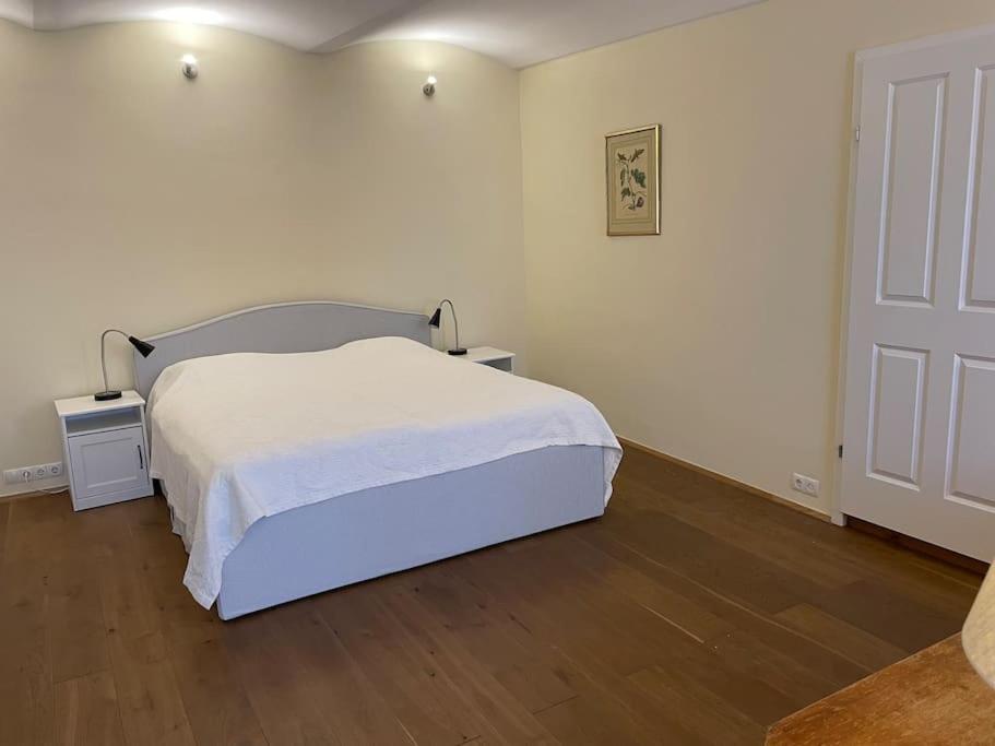 Quiet apartment close to center