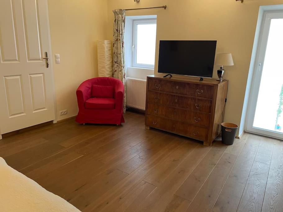 Quiet apartment close to center