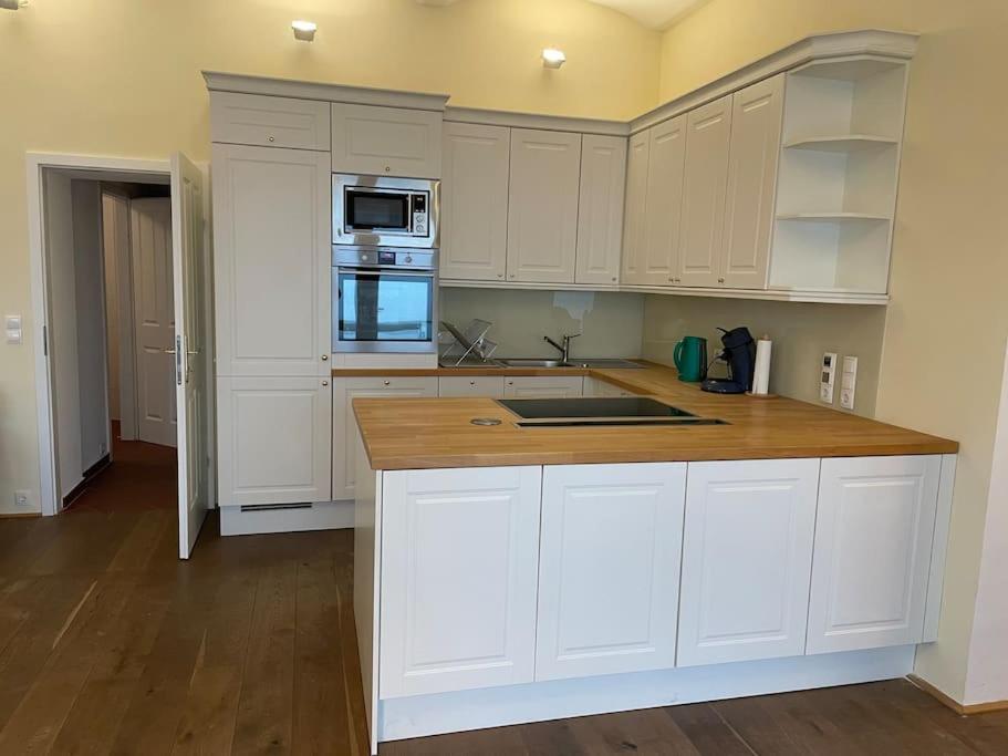 Quiet apartment close to center