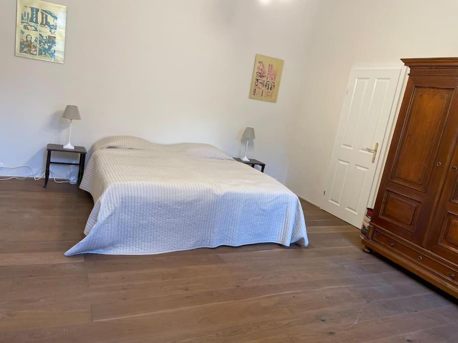 Quiet apartment close to center