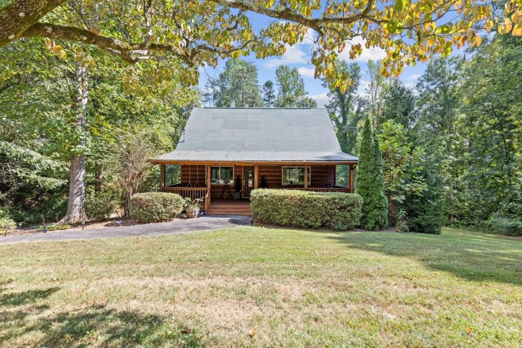 Cabin At The Lake-Morganton - Hot Tub,Pet Friendly - main view