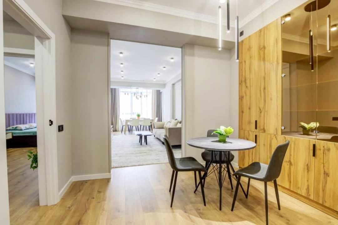 Coco Chanel Apartment in Bishkek view 2