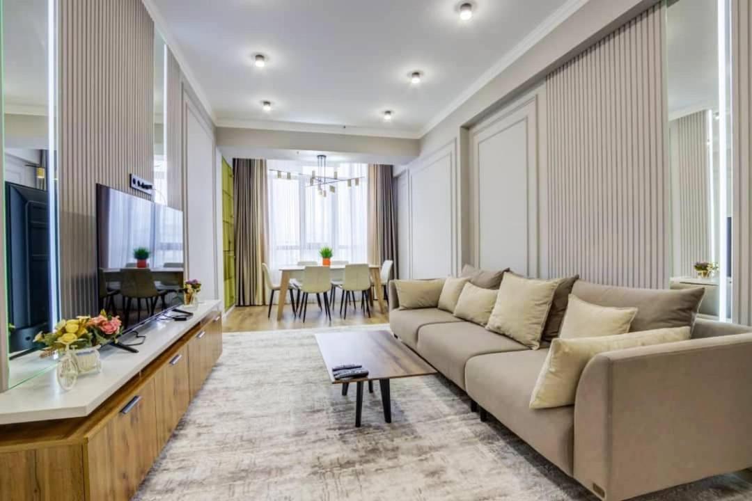 Coco Chanel Apartment in Bishkek view 4