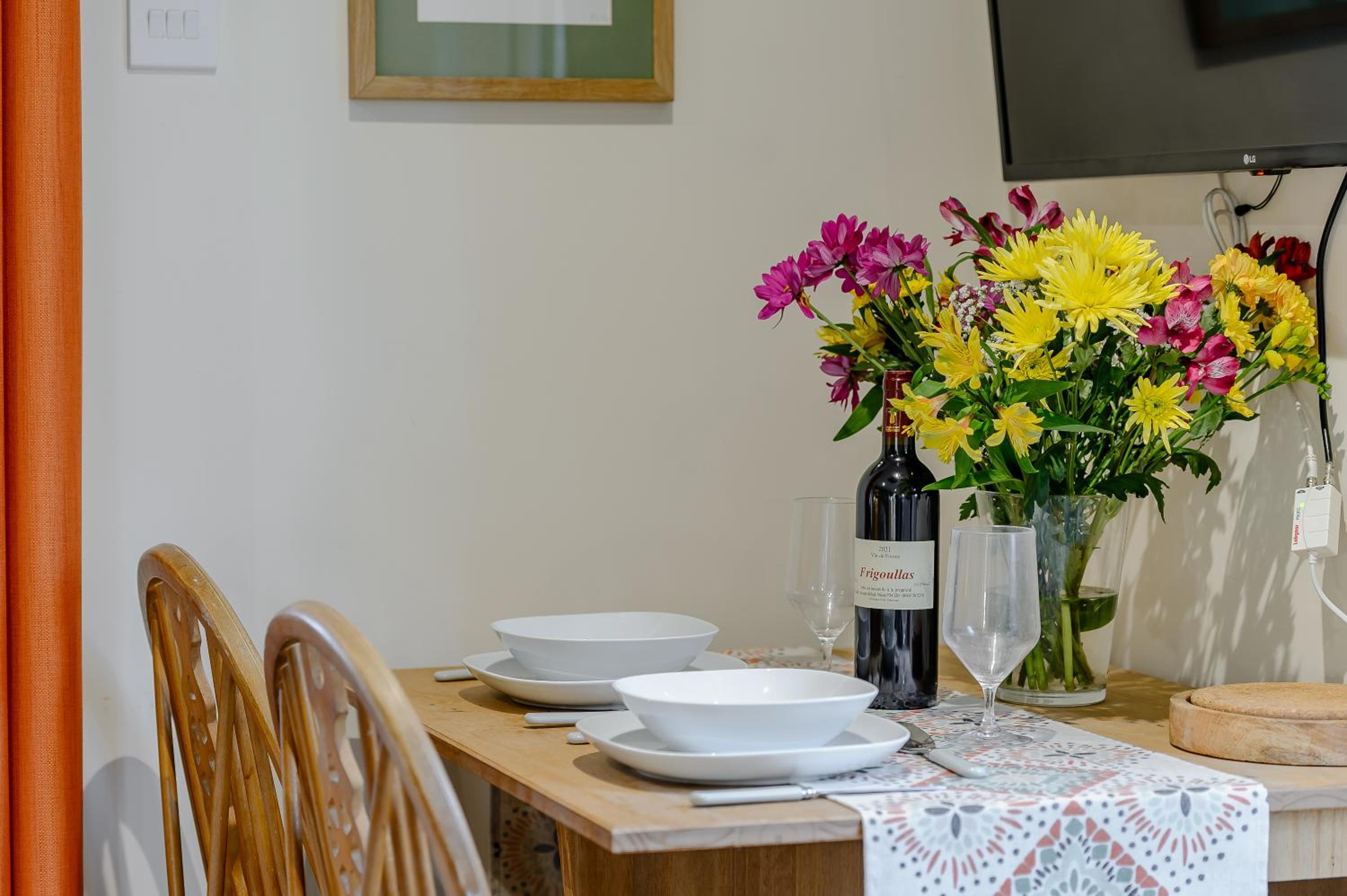Hayne Barn Estate - 6 Luxury Lodges with private hot-tubs -