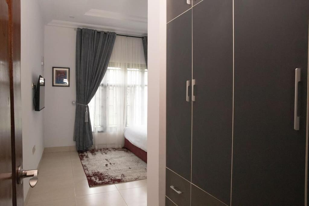 3 BEDROOM FULLY SERVICED APARTMENT At INDEPENDENCE LAYOUT view 4