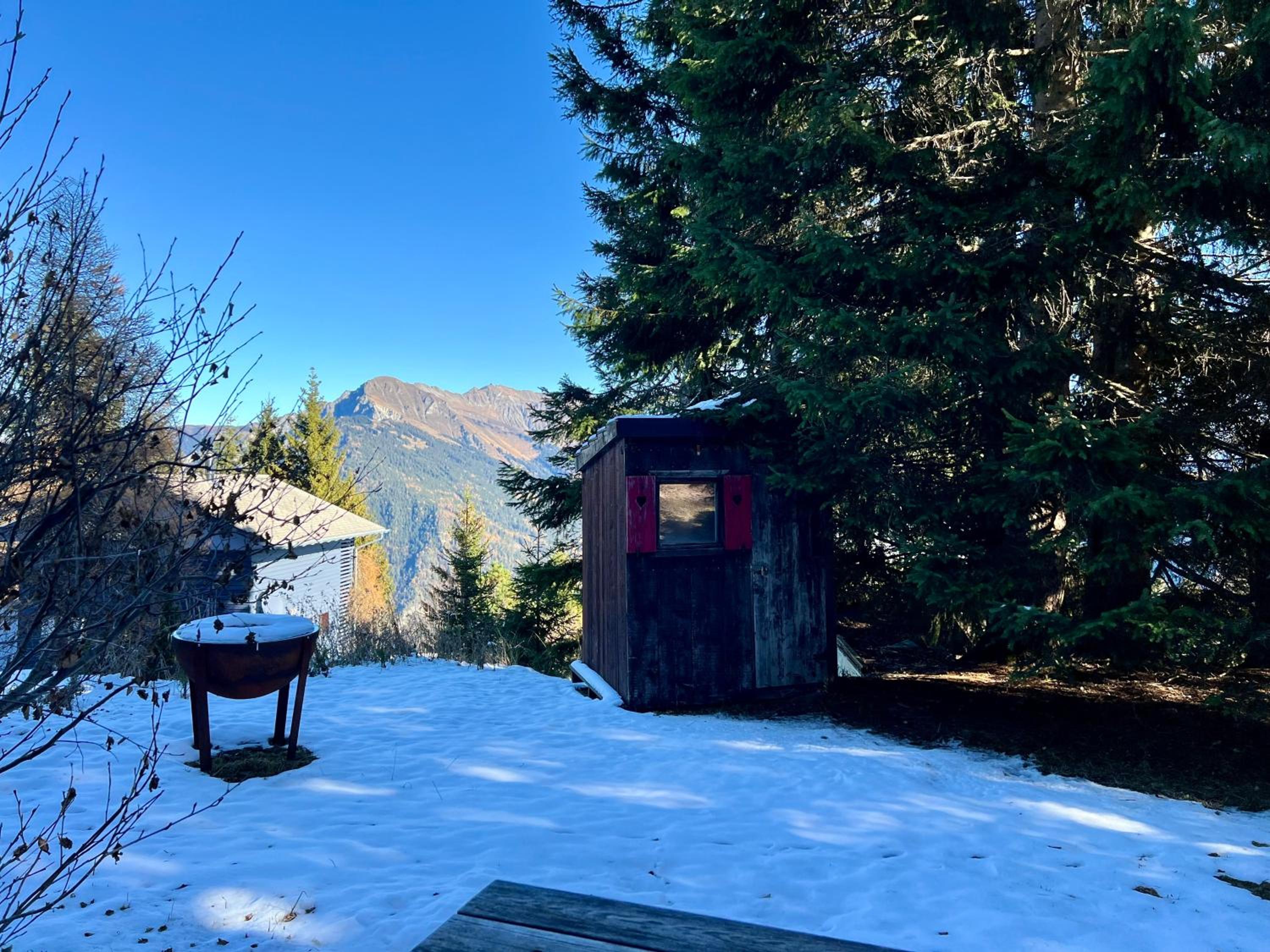 Chalet auf 1600 Meter Höhe - Nähe Lenzerheide