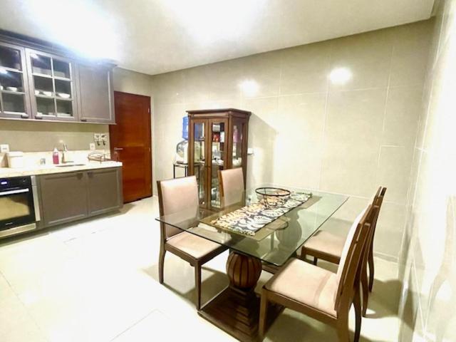 Casa dos sonhos, luxo em condominio à beira mar de Jacumã