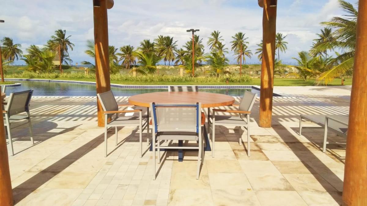 Casa dos sonhos, luxo em condominio à beira mar de Jacumã