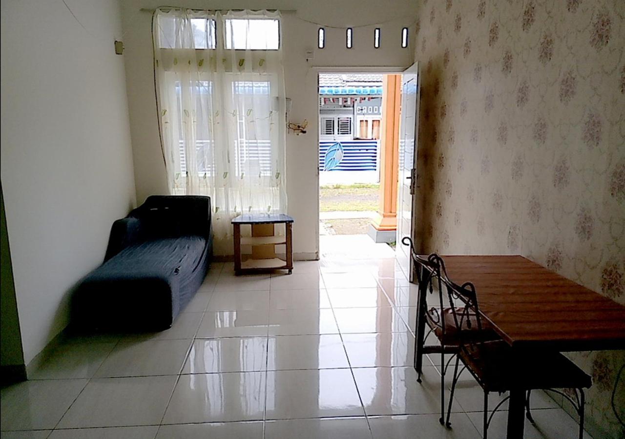 Property Asri - Guest House view 2