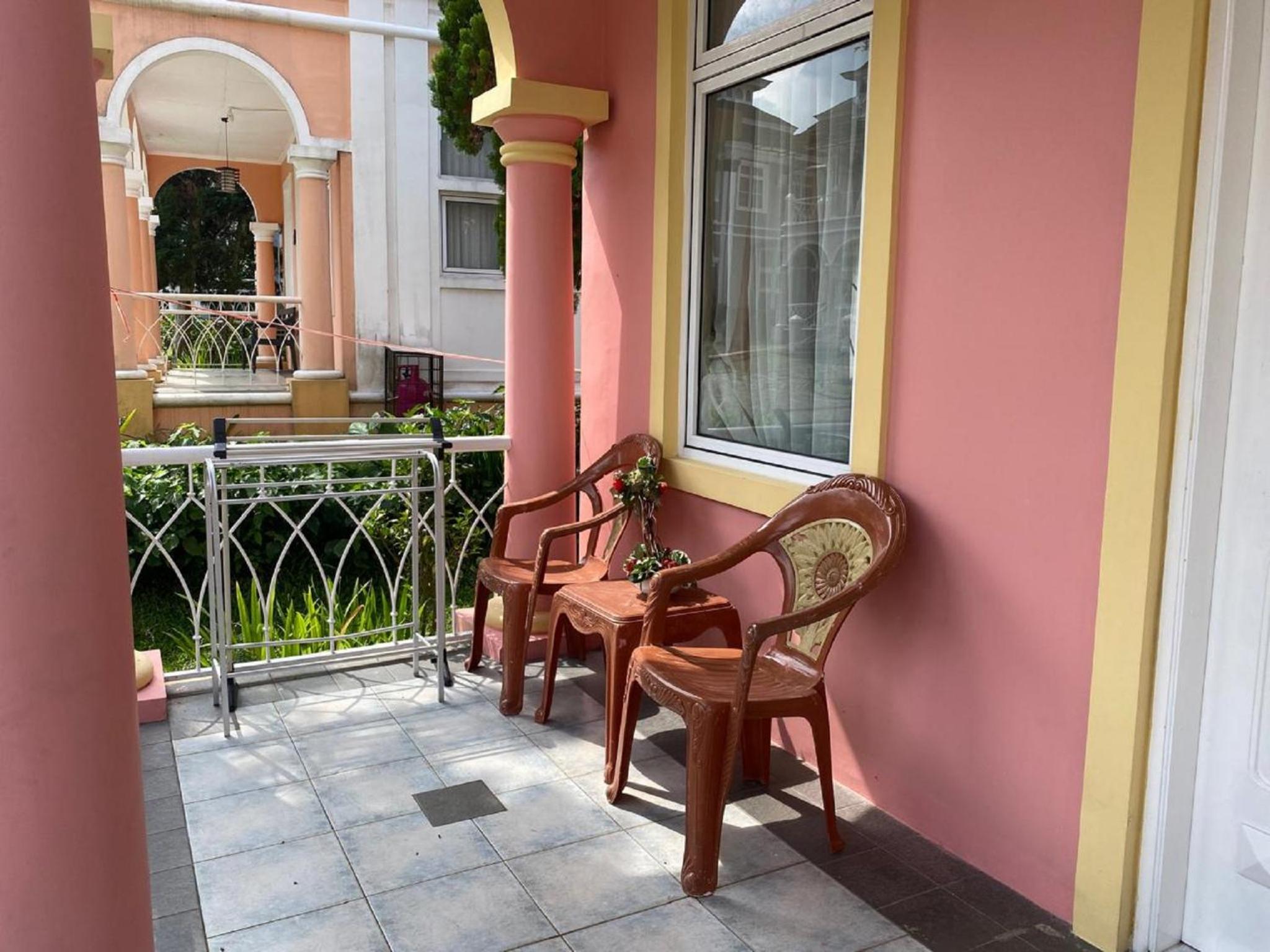 Villa Kota Bunga by akuvila view 4