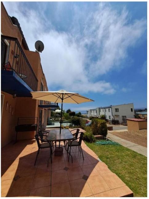 Casa en condominio ALGARROBO