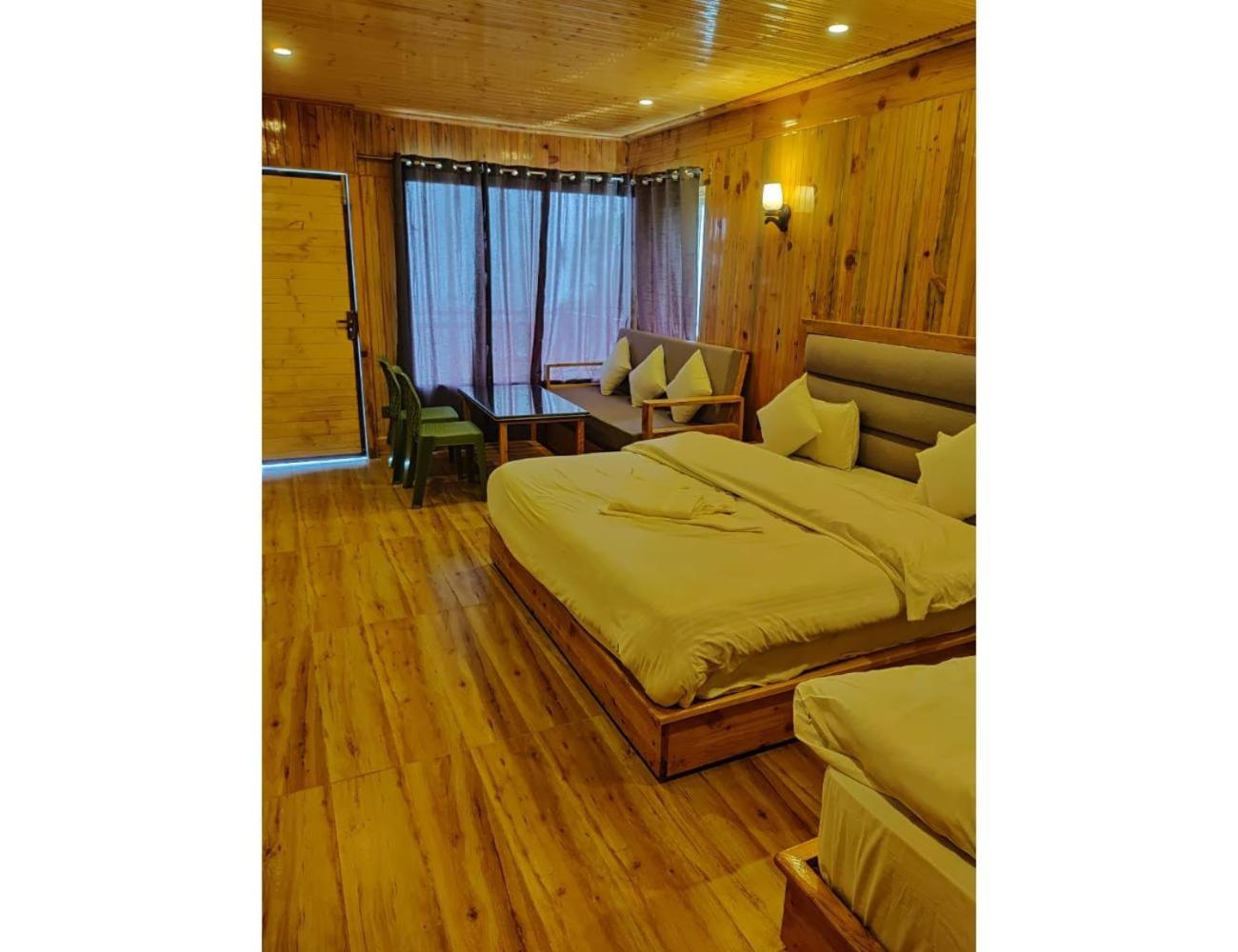 Photo 19